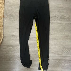 Lululemon leggings size 4